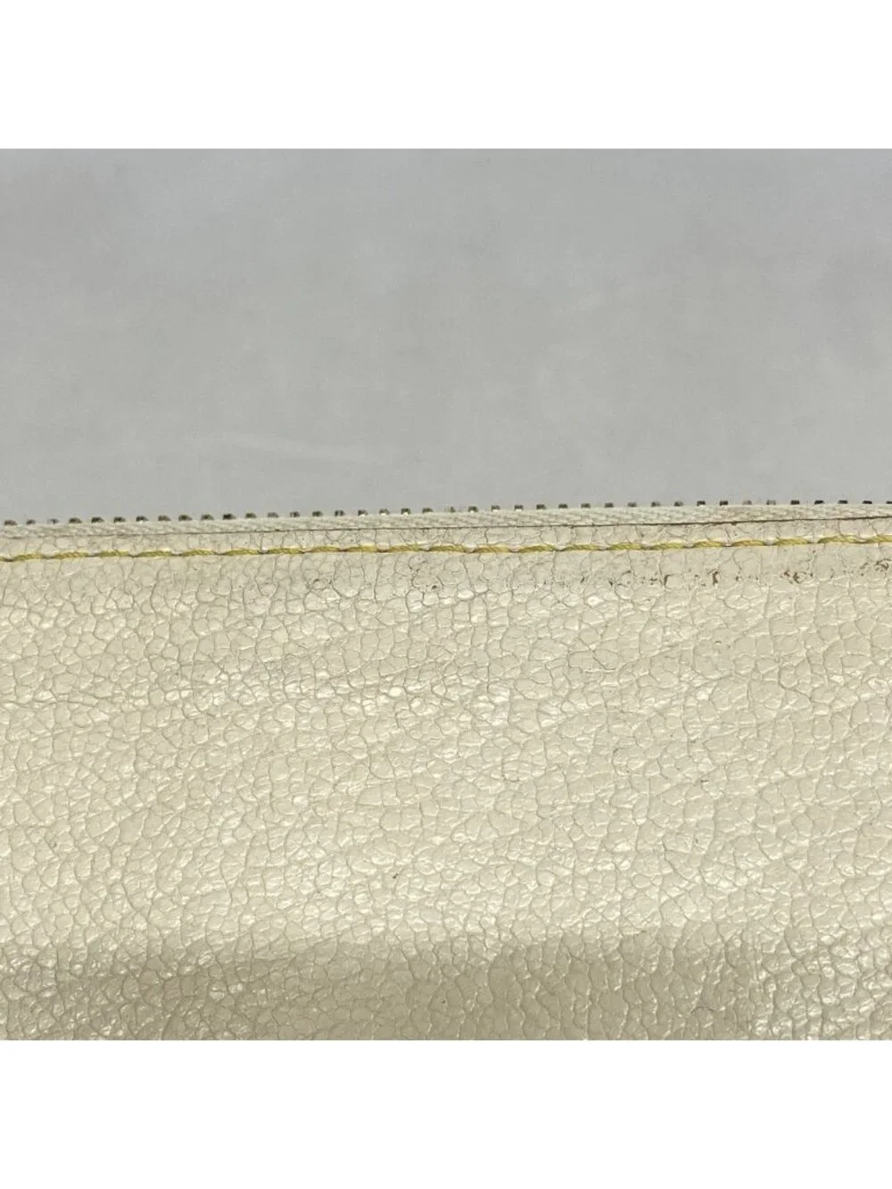 Louis Vuitton Wallet Suhali Zippy Blanc